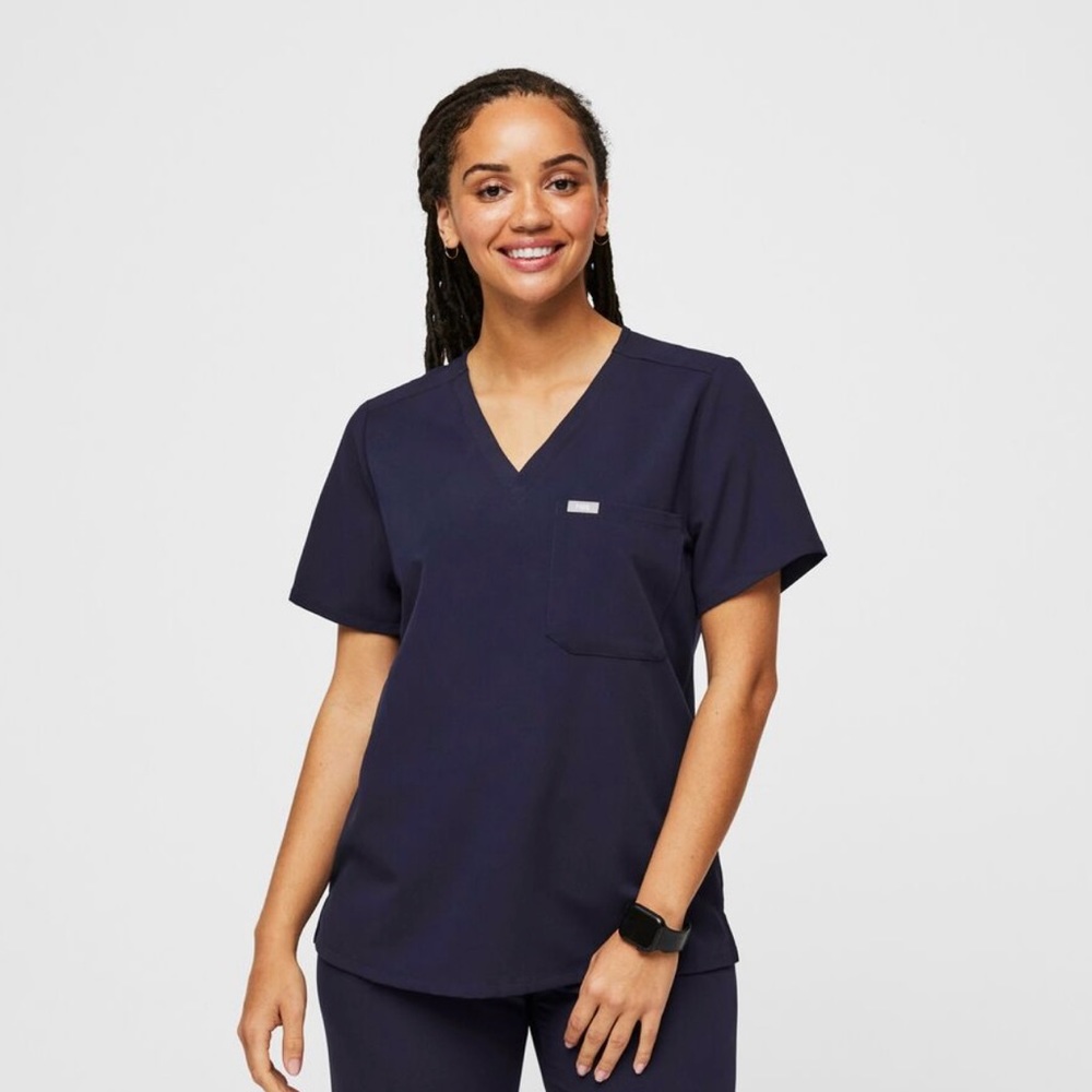 Figs Catarina One-Pocket Scrub Top